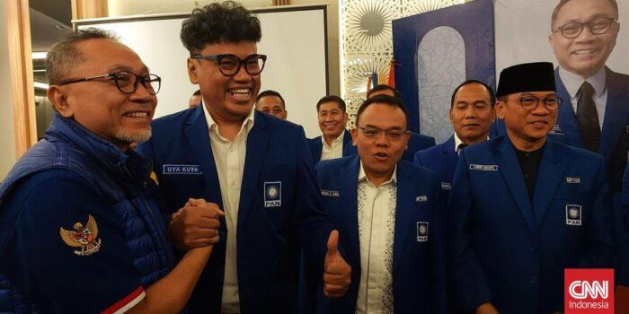 Berita PAN Resmi Minta DPR Setop Gaji Tunjangan Eko Patrio dan Uya Kuya
