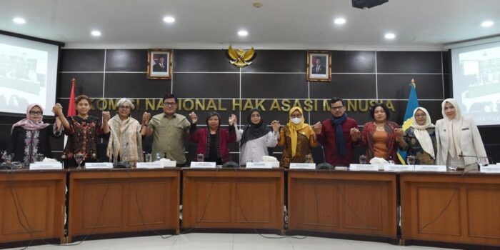 Berita Tim Independen Demo Agustus 6 Lembaga HAM Tidak Diperintahkan Presiden