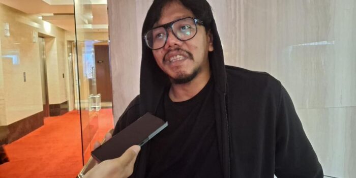 Berita Tiga Jenderal TNI Bidik Ferry Irwandi Terkait Dugaan Pidana