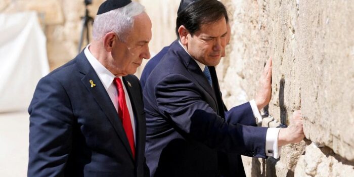 Berita Menlu AS Bertemu Netanyahu, Doa Bareng di Tembok Ratapan