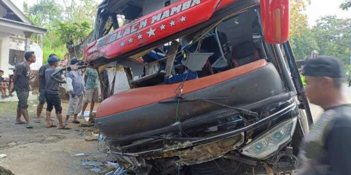 Berita Kronologi Kecelakaan Bus Rombongan RS Jember Isi 52 Orang di Bromo