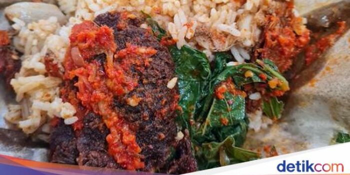Pahami- Pinkan Mambo Ganti Resep Peyek hingga Teori Nasi Padang Dibungkus