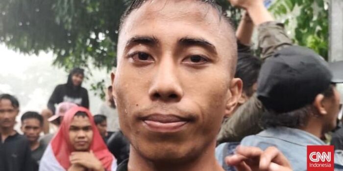 Berita Pria Ngaku TNI Diduga Provokasi Massa Aksi Serang DPRDSumut