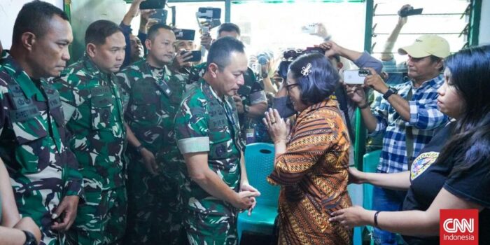 Berita TNI AD Jawab Keluarga Prada Lucky soal Kasus Belum Sidang