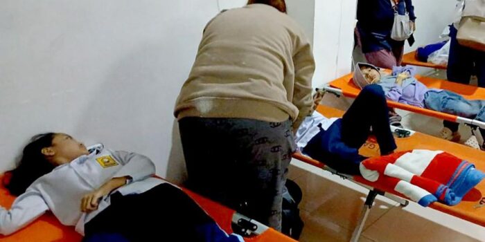 Berita Puluhan Siswa Kadungora Garut Keracunan MBG, Guru Pencicip Jadi Korban