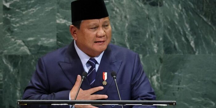 Berita Kemlu RI Buka Suara soal Viral Foto Prabowo di Baliho Israel