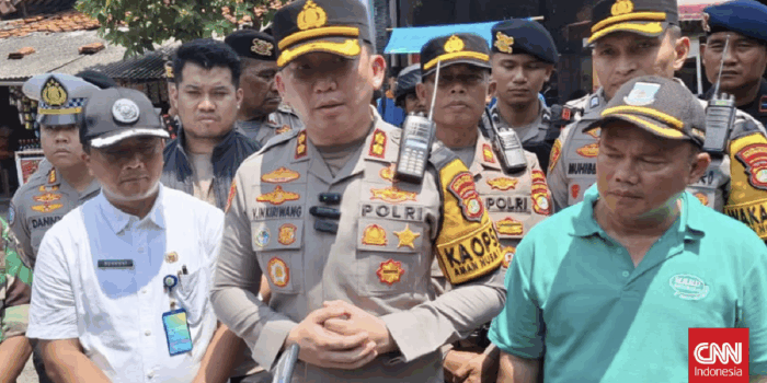 Berita Polisi Sterilkan Radius 5-10 Meter dari Lokasi Ledakan Pamulang