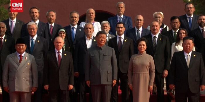 Berita Momen Prabowo Foto Sejajar Bareng Putin-Kim Jong Un di China