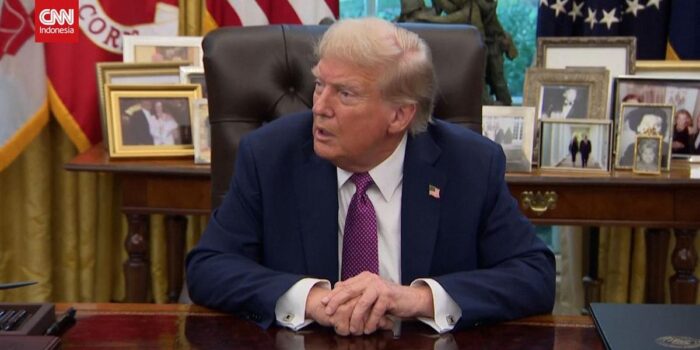 Berita Trump Ancam Venezuela jika Berani Dekati Kapal Perang AS