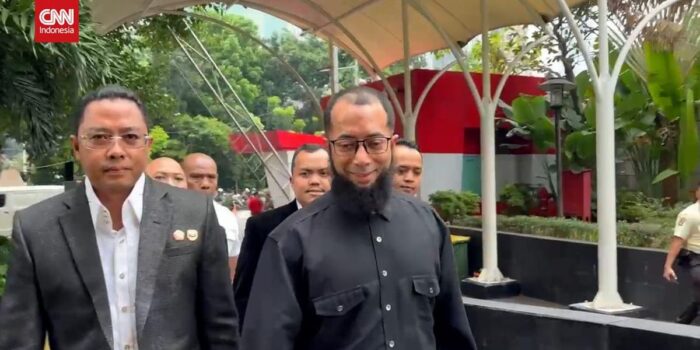 Berita Khalid Basalamah Jadi Saksi Kasus Kuota Haji di KPK