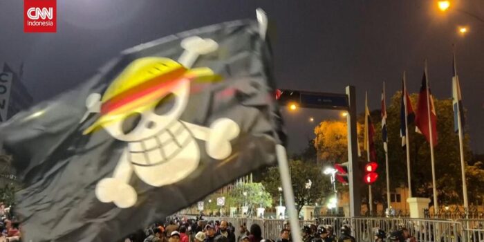 Berita Bendera One Piece Berkibar di Demo Besar-besaran Gen Z Peru