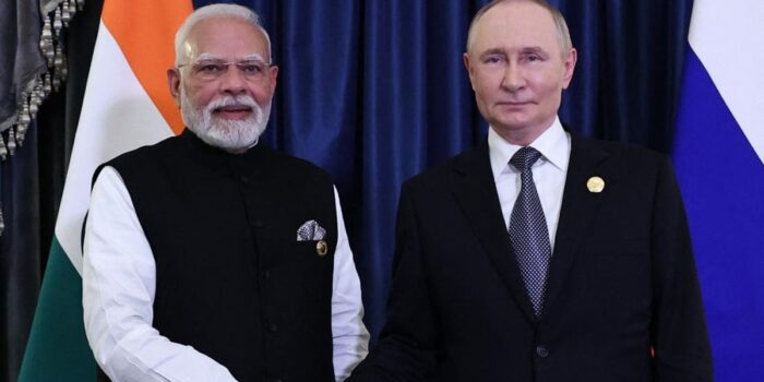 Berita Putin Akrab dengan Modi di KTT SCO di China, Sapa ‘Dear Friend’