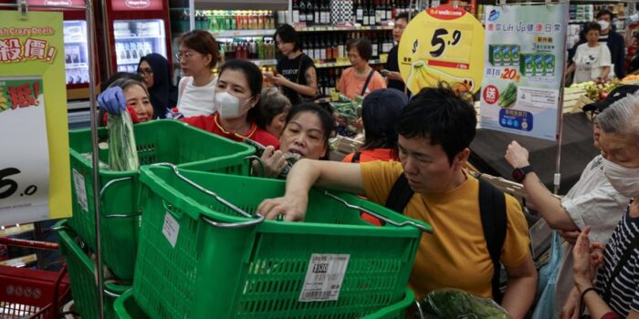 Berita Hong Kong Siap-siap Hadapi Topan ‘Super’ Ragasa Malam Ini