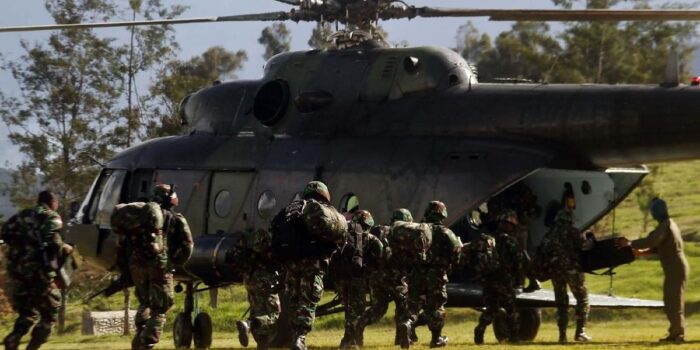 Berita Kontak Tembak di Intan Jaya, TNI Klaim Tewaskan 14 Anggota OPM Berita Kontak Tembak di Intan Jaya, TNI Klaim Tewaskan 14 Anggota OPM