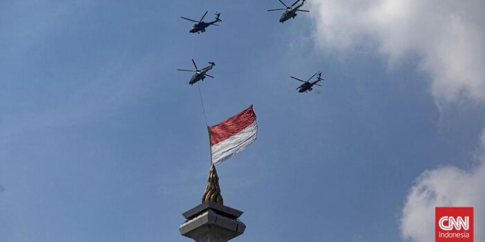 Berita Penyebab Bendera Merah Putih Raksasa HUT TNI Robek di Monas