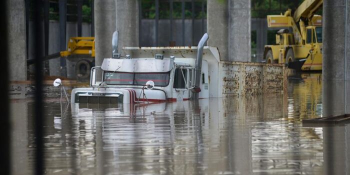 Berita 28 Orang Tewas dalam Banjir dan Hujan Deras di Meksiko