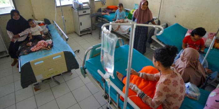 Berita Kemenkes Buka Hotline Pengaduan Keracunan MBG Berita Kemenkes Buka Hotline Pengaduan Keracunan MBG