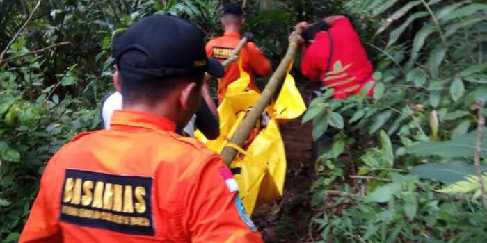Berita Pendaki Gunung Gawalise Sulteng Ditemukan Tewas, Tim SAR Evakuasi