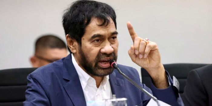 Berita Mualem Minta Alat Berat Angkat Kaki dari Tambang Emas Ilegal 2×24 Jam