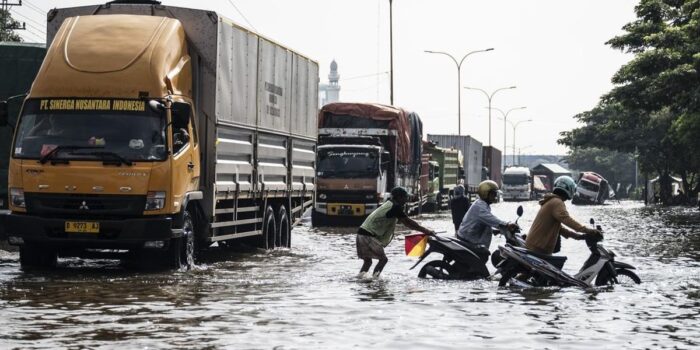 Berita Banjir Rendam Semarang, 38 Ribu Lebih Warga Terdampak Berita Banjir Rendam Semarang, 38 Ribu Lebih Warga Terdampak