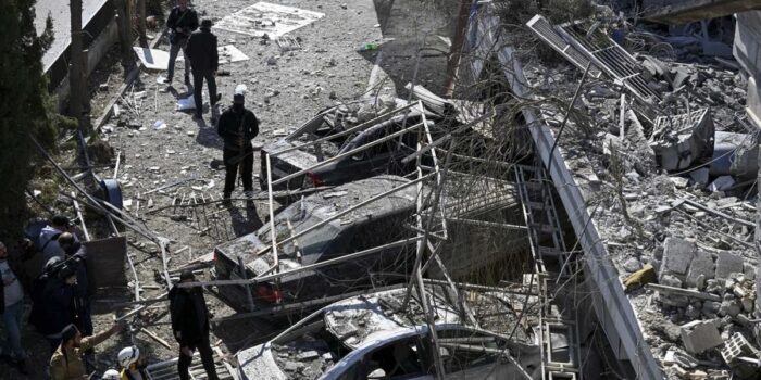 Berita Israel Larang Bulan Sabit Merah Kunjungi Warga Palestina yang Ditahan