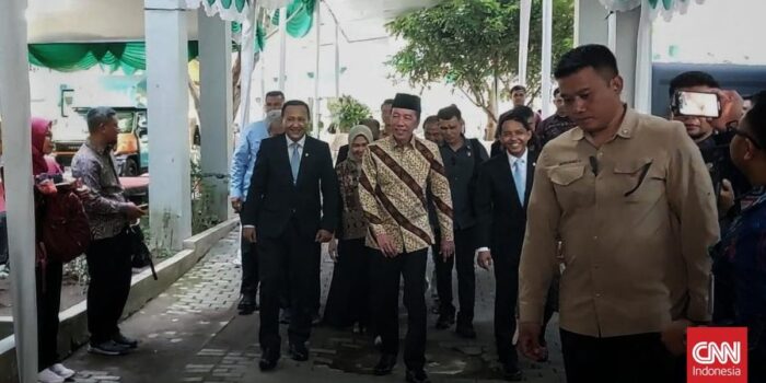 Berita Jokowi Hadiri Rapat Senat Terbuka Dies Natalis Fakultas Kehutanan UGM
