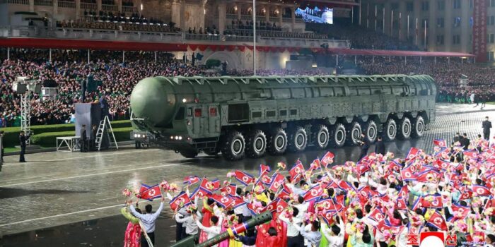 Berita Ini Rudal Hipersonik Baru Korut yang Dipamerkan Kim Jong Un