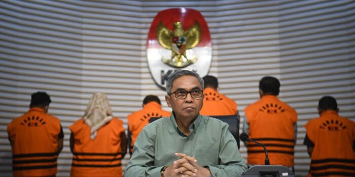 Berita Anggota DPRD Jatim Tersangka Kasus Dana Hibah Gugat Ketua KPK
