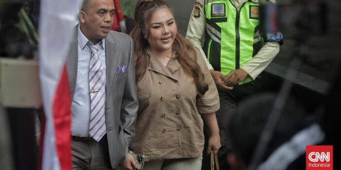 Berita Respons Lisa Mariana Usai Jadi Tersangka: Siap Hadapi Proses Hukum