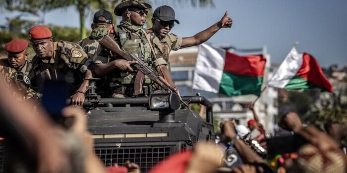 Berita Militer Ambil Alih Pemerintahan Madagaskar Saat Presiden Kabur