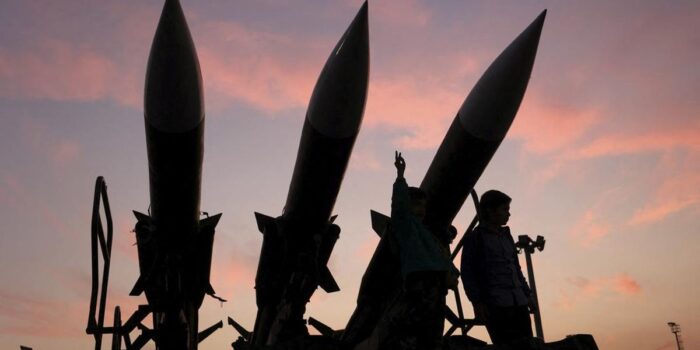 Berita Kena Sanksi PBB, Iran Diduga Dapat Pasokan Material Rudal dari China Berita Kena Sanksi PBB, Iran Diduga Dapat Pasokan Material Rudal dari China