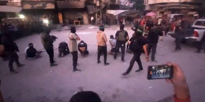 Berita Hamas Eksekusi 8 Pria di Jalan Gaza Saat Gencatan Senjata
