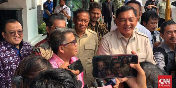 Berita Temui Menhan Sjafrie, PKS Minta Kader Dilatih Jadi Komcad Berita Temui Menhan Sjafrie, PKS Minta Kader Dilatih Jadi Komcad