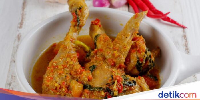 Pahami- Resep Ayam Woku Khas Manado yang Pedas Aromatik Pahami- Resep Ayam Woku Khas Manado yang Pedas Aromatik