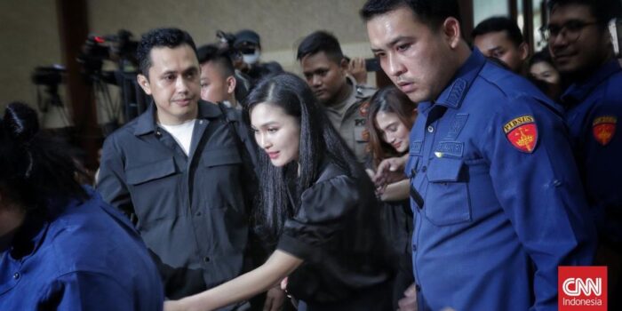 Berita Klaim Sandra Dewi soal 88 Tas Mewah Hasil Endorse Anomali