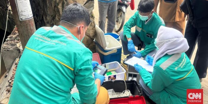 Berita Sungai di Rawa Buntu Tangsel Warna Merah Pekat, Pemkot Buka Suara