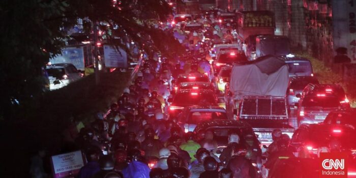 Berita Sempat Macet Horor, Jalan TB Simatupang Kini Sudah Bebas Galian