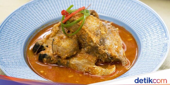Pahami- Resep Tongkol Asam Padeh Khas Padang yang Berempah Pekat Pahami- Resep Tongkol Asam Padeh Khas Padang yang Berempah Pekat