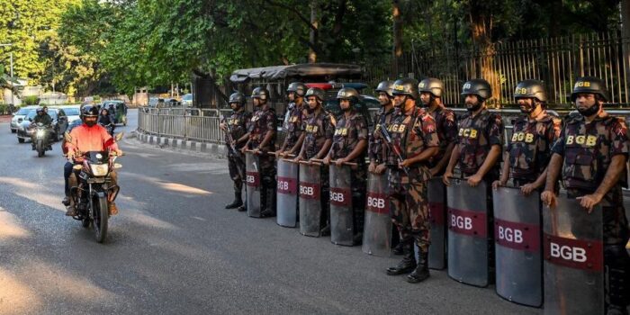 Berita Bom Rakitan Meledak Jelang Putusan Sidang Eks PM Bangladesh Berita Bom Rakitan Meledak Jelang Putusan Sidang Eks PM Bangladesh