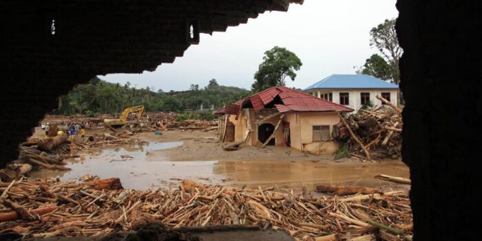 Berita Bantuan Belum Datang, Minimarket di Tapteng Jadi Sasaran Penjarahan Berita Bantuan Belum Datang, Minimarket di Tapteng Jadi Sasaran Penjarahan