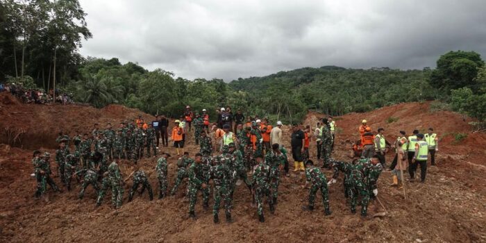 Berita Gelar Pahlawan 2025 Hingga Penobatan Pakubuwono XIV