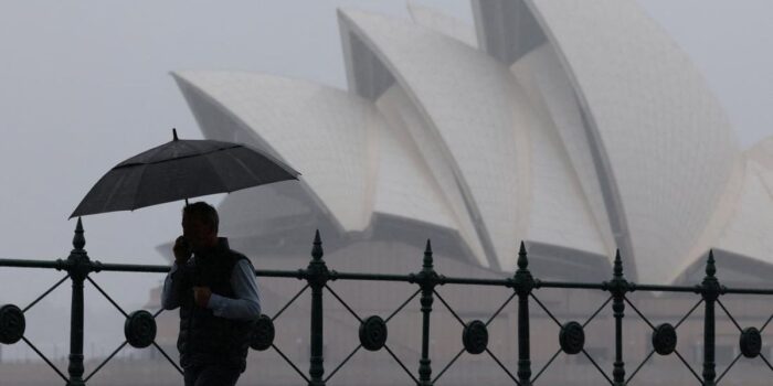 Berita Australia Kacau Balau Diterjang Topan Fina, Ribuan Warga Tanpa Listrik