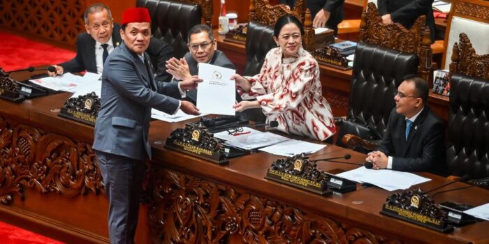 Berita Komisi III DPR Tegaskan Pasal RJ di KUHAP Tak Boleh Jadi Alat Peras Berita Komisi III DPR Tegaskan Pasal RJ di KUHAP Tak Boleh Jadi Alat Peras