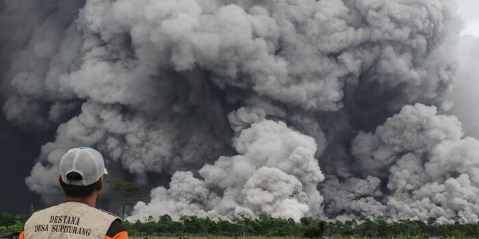 Berita Pendaki Bertahan di Ranu Kumbulo Diminta Turun Imbas Erupsi Semeru