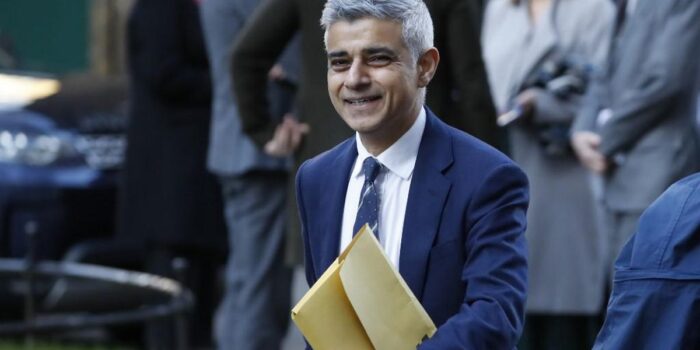 Berita Wali Kota Muslim London Beri Selamat ke Mamdani: Kampanye Bersejarah Berita Wali Kota Muslim London Beri Selamat ke Mamdani: Kampanye Bersejarah