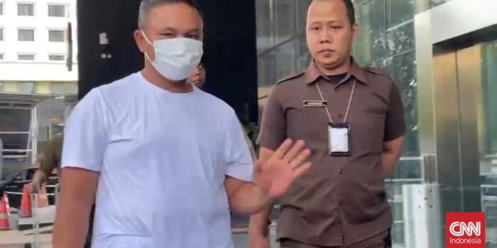 Berita KPK Tangkap Gubernur Riau Abdul Wahid di Sebuah Kafe