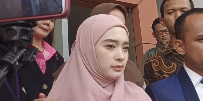 Berita Inara Rusli Polisikan Penyebar CCTV Rumah Terkait Kasus Perzinahan