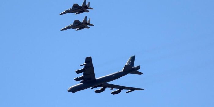 Berita Jet Bomber B-52 AS Gentayangan Dekat Venezuela, Teror Trump Berlanjut Berita Jet Bomber B-52 AS Gentayangan Dekat Venezuela, Teror Trump Berlanjut