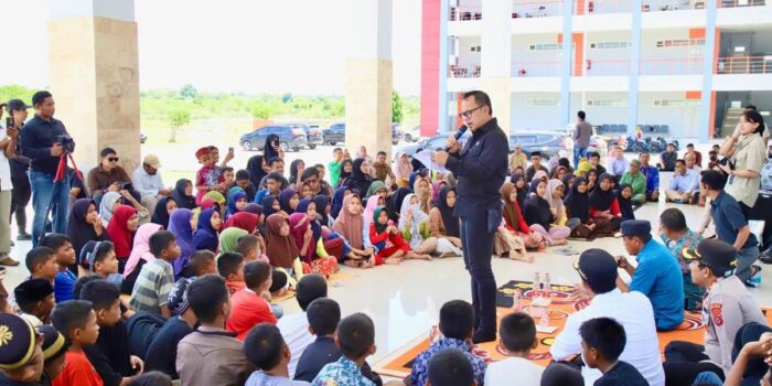 Berita Wamendagri Bima Arya Apresiasi Peran Daerah Hadirkan Sekolah Rakyat