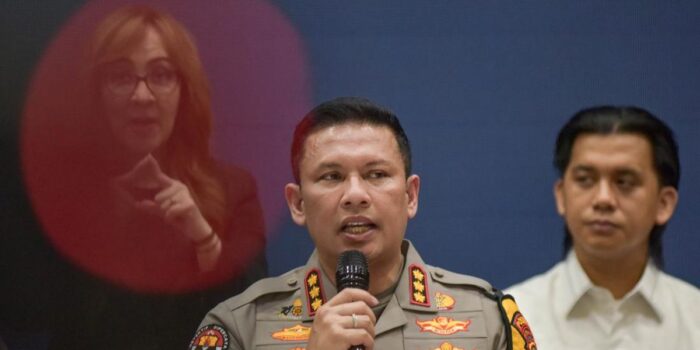 Berita 3 dari 7 Bom SMA 72 Belum Sempat Diledakkan